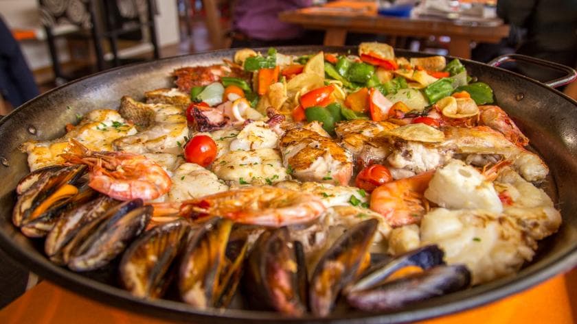 eat Mixed Seafood Grill in ibiza