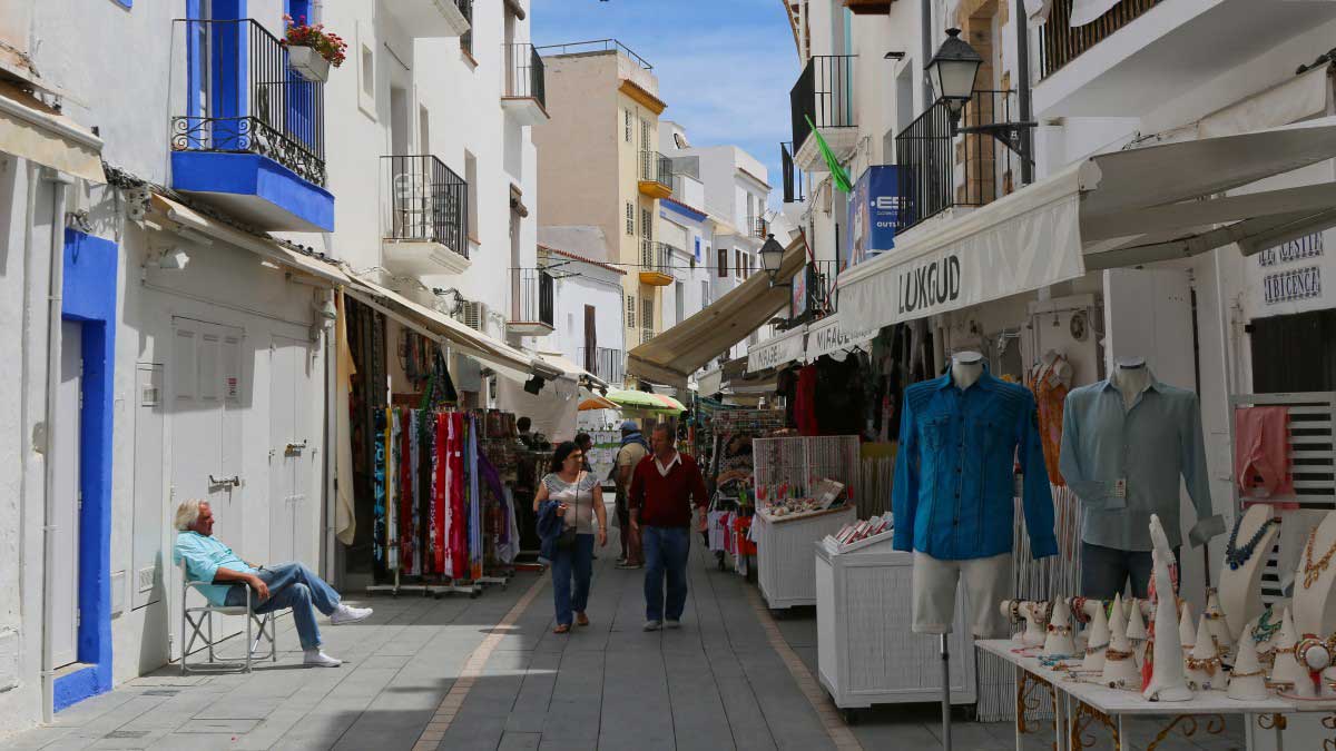 shopping ibiza streets