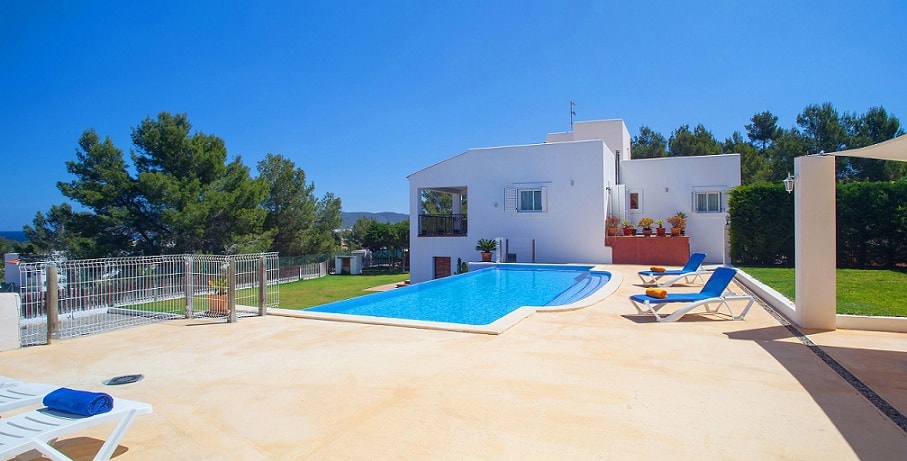 villa for families in ibiza