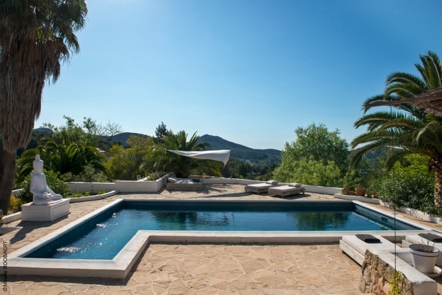 Swimming pool rental house of Ibiza