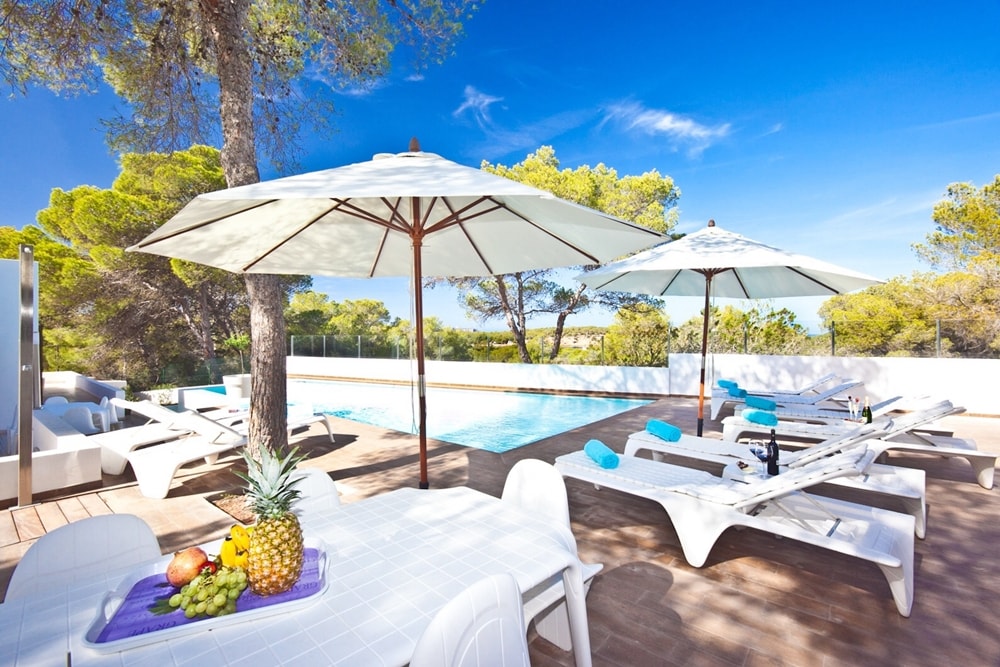 Relax area with swimming pool rental luxury house in Ibiza