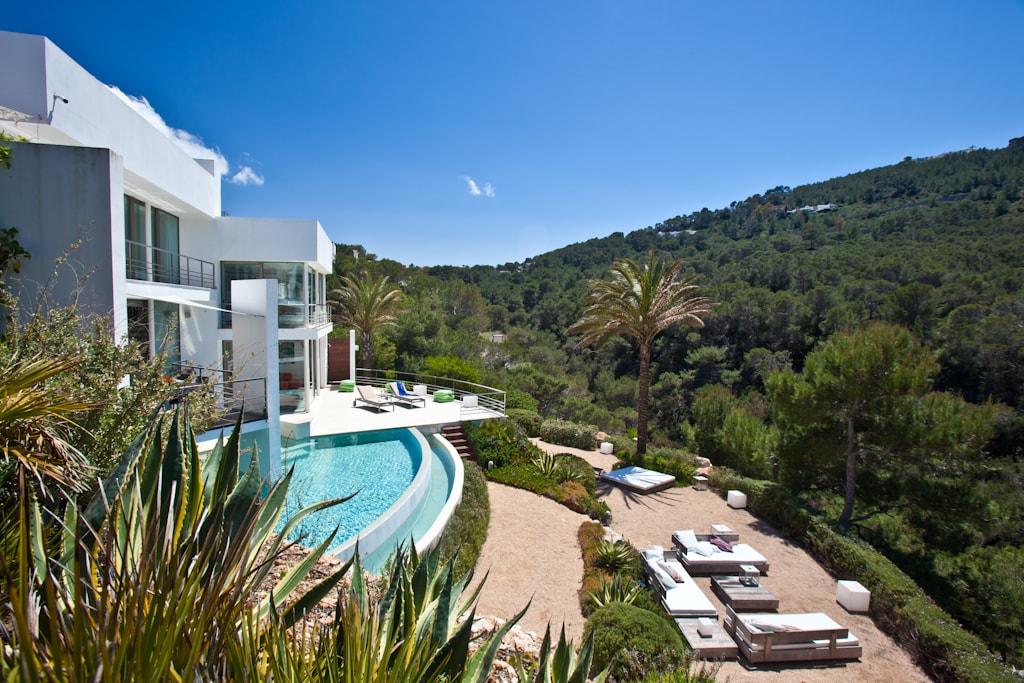 General view luxury villa