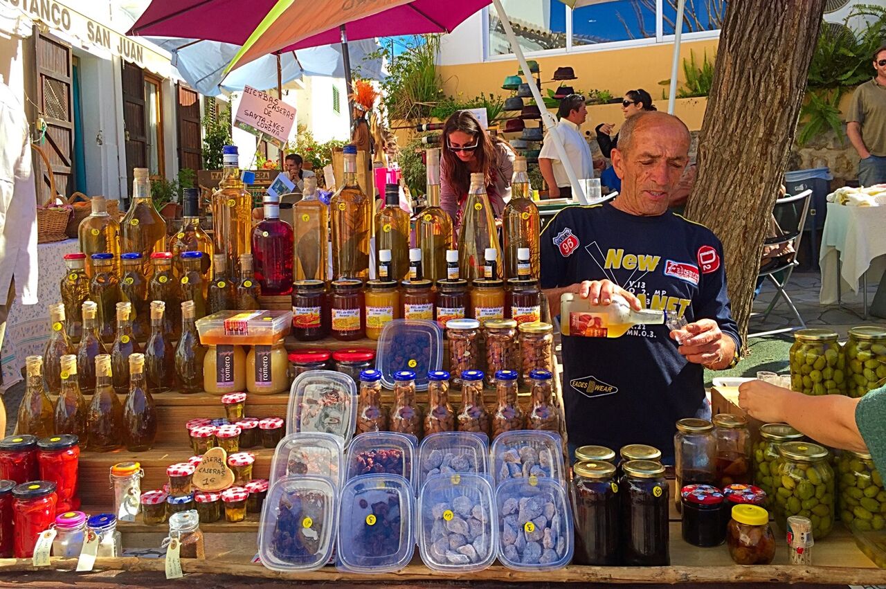 Free things to do in Ibiza san juan market every sunday